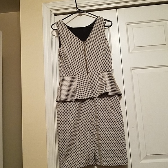 Banana Republic Peplum Dress Sz 6 - Picture 6 of 6